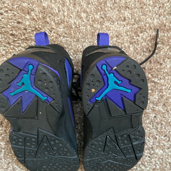 Jordan’s Nike size 9C - Picture 4 of 8